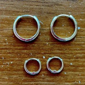 2 for 1: 14k gold stamped huggie hoops for multiple piercings! 💫